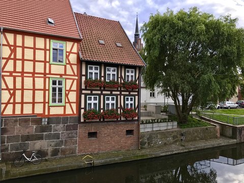 Fachwerkh&auml;user an der Elde in Grabow (Mecklenburg Vorpommern)