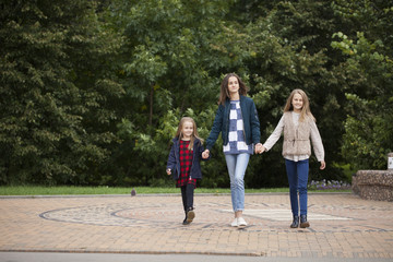Obraz premium Three sisters girls