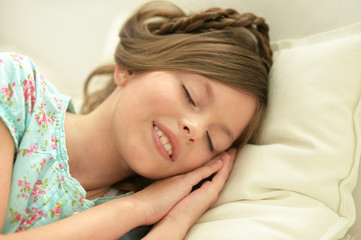 Obraz na płótnie Canvas little girl sleeping
