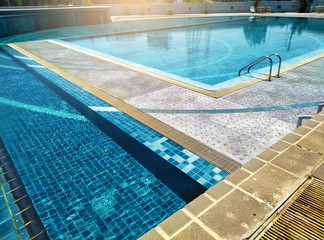 Obraz premium holiday in resort with modern luxury pool in morning time