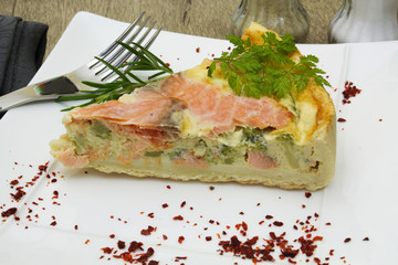 part de tarte au saumon