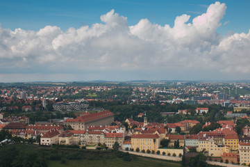 Fototapeta na wymiar Veduta aerea di Praga, capitale della Repubblica Ceca