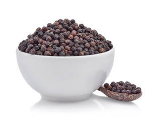black pepper in bowl on white background