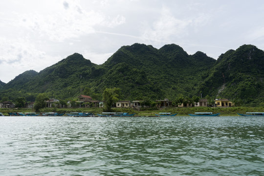 Vietnam National Park Fongnya Kebang