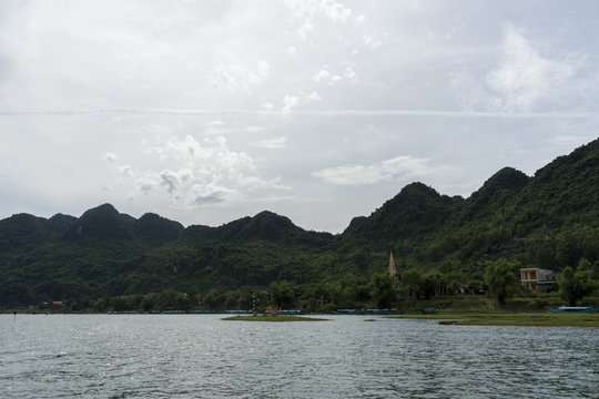 Vietnam National Park Fongnya Kebang