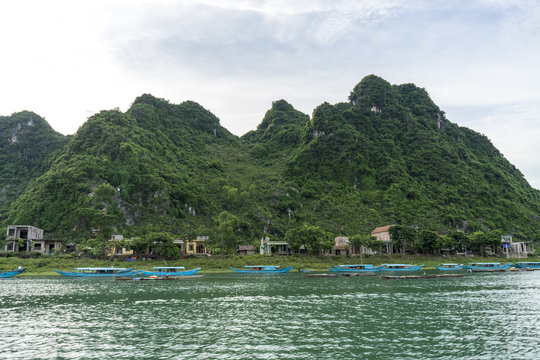 Vietnam National Park Fongnya Kebang