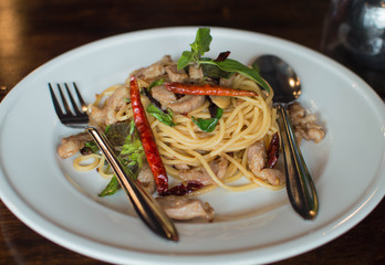 タイのパスタ料理　スパゲッティキーマオ