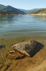  Lake between mountains