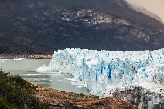 Side view of Perito Moreno Glacier and lake Argentino, Los Glaciares National Park, Patagonia, Chile
