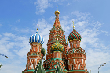 Fototapeta na wymiar Beautiful view of St. Basil's Cathedral on Red square, Moscow, Russia.