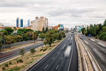 Fototapeta na wymiar M30 Motorway in Madrid a cloudy day
