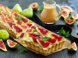 A delicious homemade pie with mascarpone cheese and fresh figs.