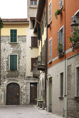 Fototapeta na wymiar Old street in Como. Italy 