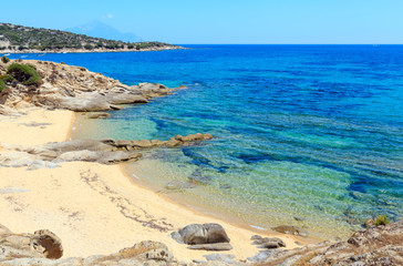 Obraz premium Summer sea coast (Halkidiki, Greece).