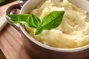 Mashed potatoes in pot, closeup