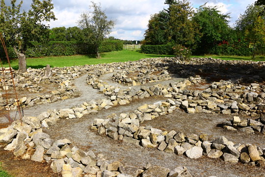 Steinlabyrinth in der Abtei M&uuml;nsterschwarzach