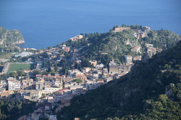 Fototapeta na wymiar Aussicht von Castelmola auf Taormina