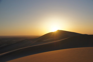 Fototapeta na wymiar Sonnenuntergang in der Wüste Gobi