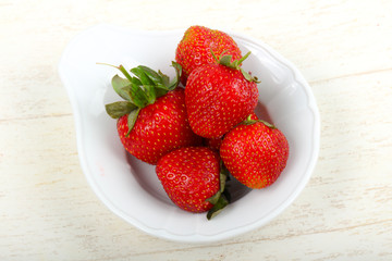 Strawberry in the bowl
