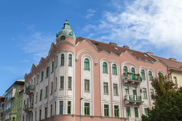 Fototapeta na wymiar Fassade eines traditionellen Wohngebäudes in Bratislava,Slowakei