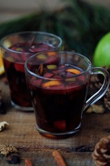 Hot mulled wine with orange and Apple 
