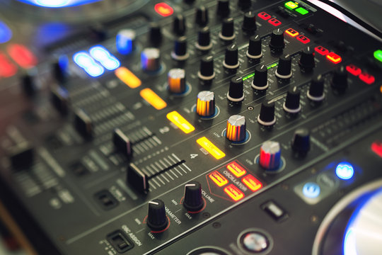Music mixing desk