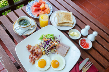 set of american breakfast at home.