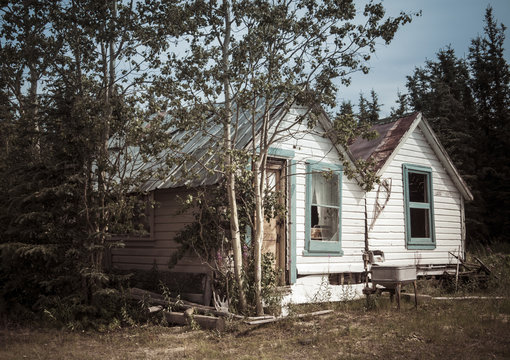 Vintage Yukon house