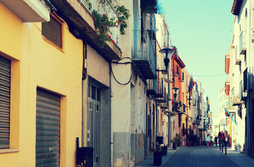 Fototapeta na wymiar street of Alcala De Xivert afternoon