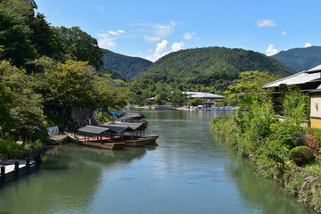 Fototapeta na wymiar 京都嵐山　屋形船