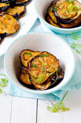 Fried eggplants in a soy sauce frosting © teleginatania