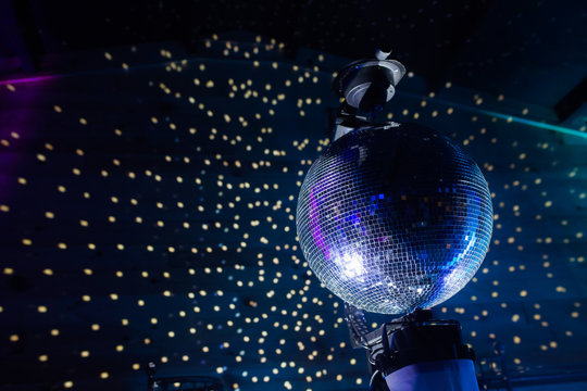 Disco ball with reflections