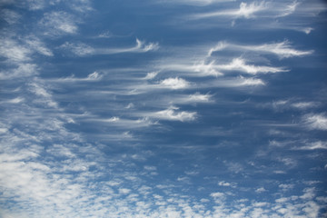 Naklejka na ściany i meble spectacular Cirrus clouds