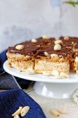 No bake peanut cake with chocolate