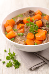 beef,carrot and pea