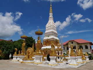 Fototapeta premium Phra That Phanom at Nakhon Phanom