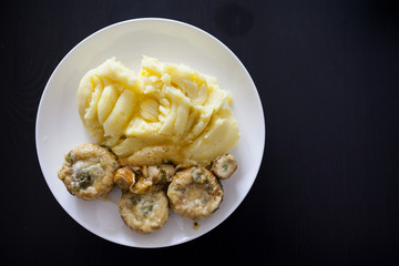 potatoes mashed with roasted mushrooms