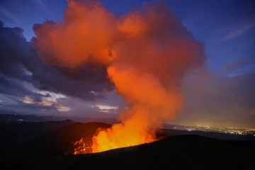 Cercles muraux Volcan Lac de lave actif volcan heureux Nicaragua