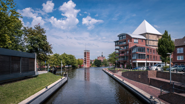 Emden Turm in der Stadt