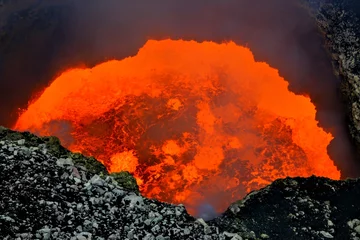 Crédence de cuisine en verre imprimé Volcan Volcan heureux lac de lave actif Nicaragua
