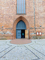 Eingangsportal der St.-Petri-Kirche