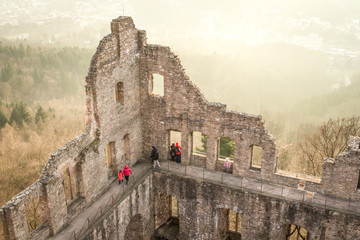 Ruinen einer mittelalterlichen Burg in Deutschland - Altes Schloss Hohenbaden in Baden-Baden