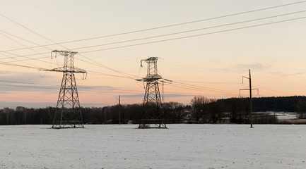 Line high-voltage transmission