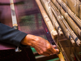 Weaving with local apparatus