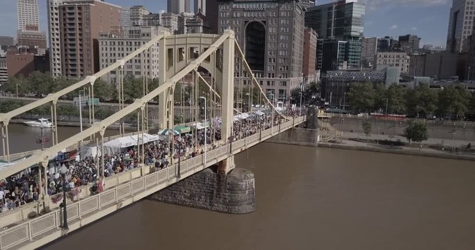 Roberto Clemente Bridge during Picklesburgh festival 2017.