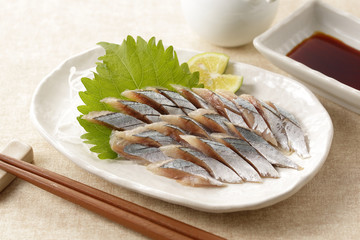 サンマの刺身　Pacific saury sashimi
