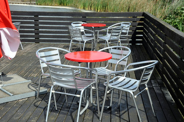 Gastronomie, freien Sitzpl&auml;tze laden zum Verweilen ein