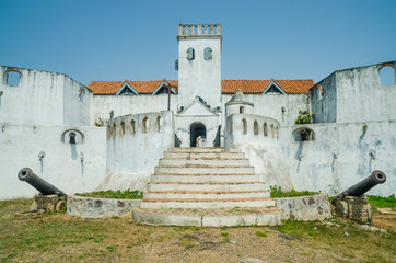 Infamous medieval defence structure Fort Coenraadsburg overlooking Elmina Castle, Gold Coast, Elmina, Ghana © Fabian