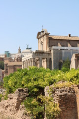 Fototapeta na wymiar Resti archeologici dei Fori Imperiali. Roma Italia