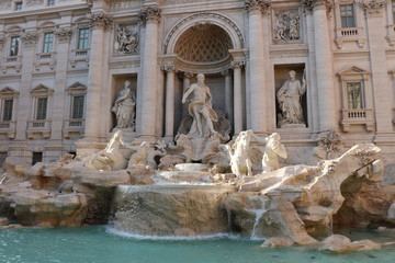 Fototapeta na wymiar Fontana di Trevi. Roma. Italia